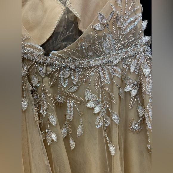 Mac Duggal 11210 NWOT EMBELLISHED ONE SHOULDER A LINE GOWN - Picture 7 of 8